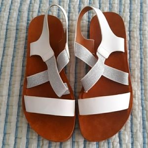 Girls sandals